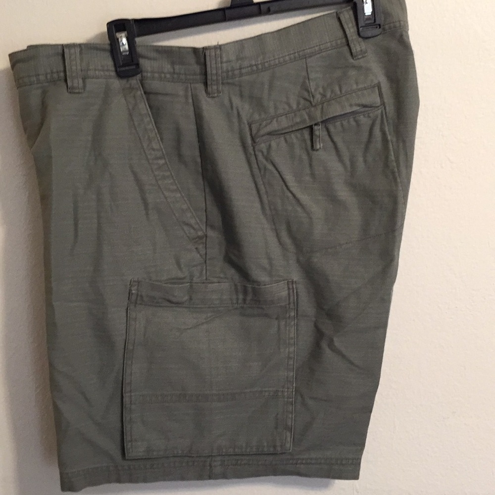 Cubavera designer shorts zippered pockets